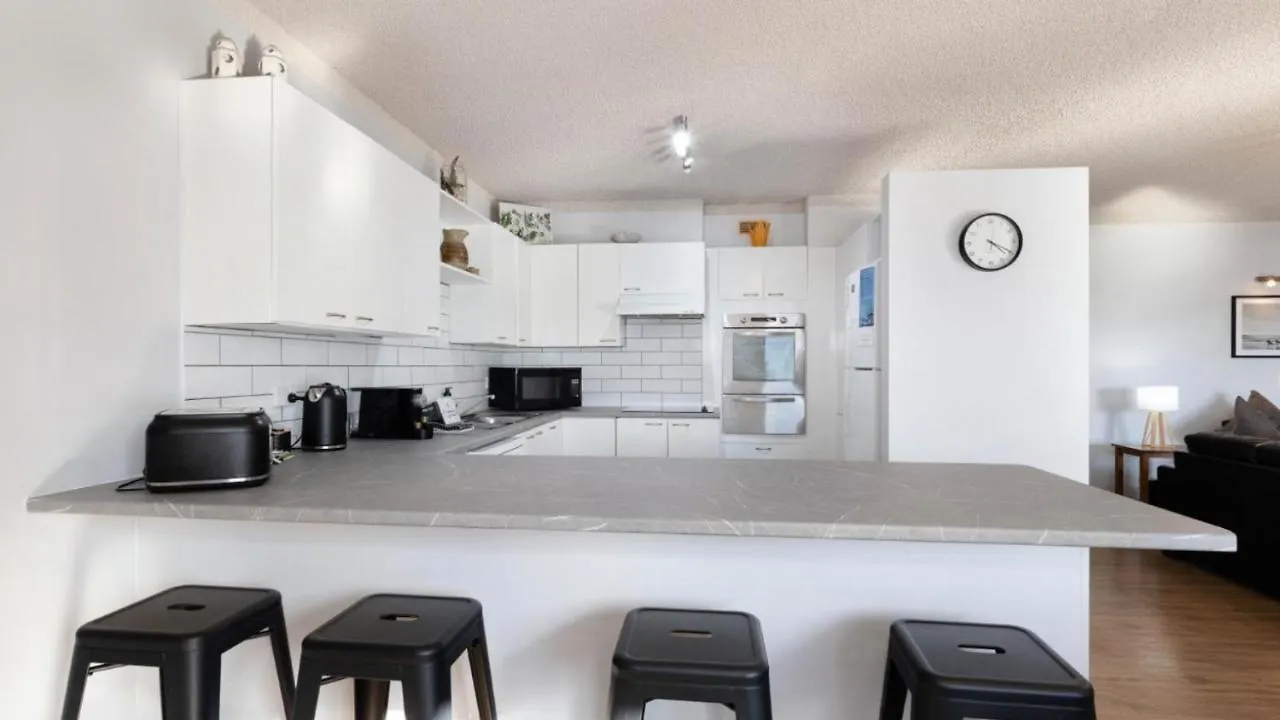 2Nd Floor Unit With Water Views And Pool - Karoonda Sands, Bongaree Tatil Evi